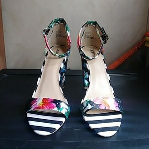 Striped flower heels